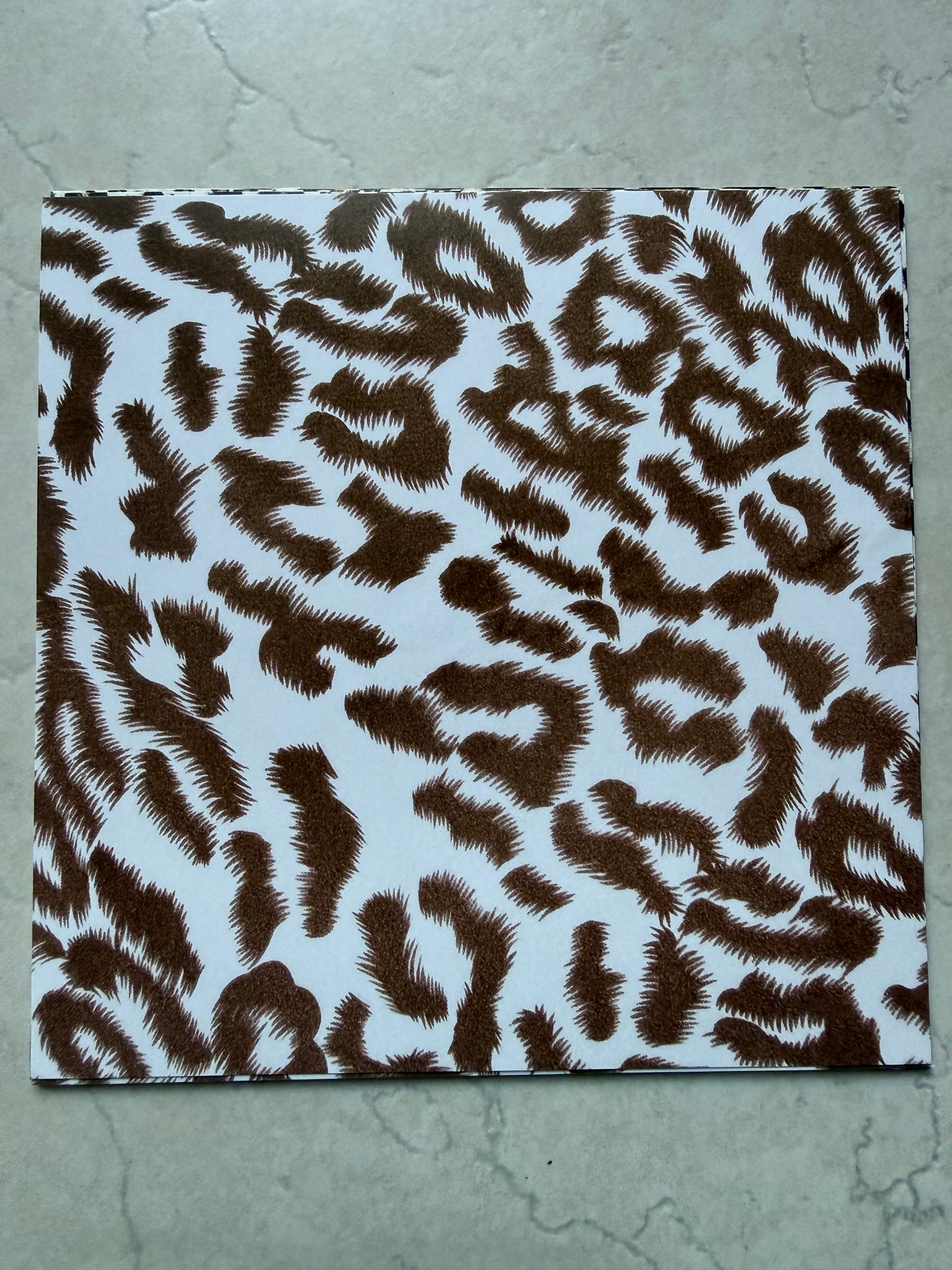 Médaille papier en résine - léopard