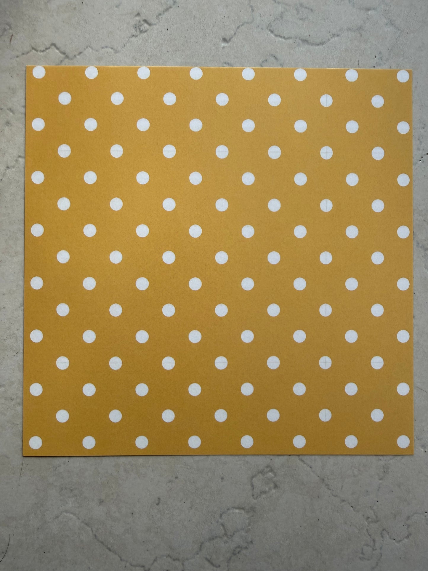 Médaille papier en résine
