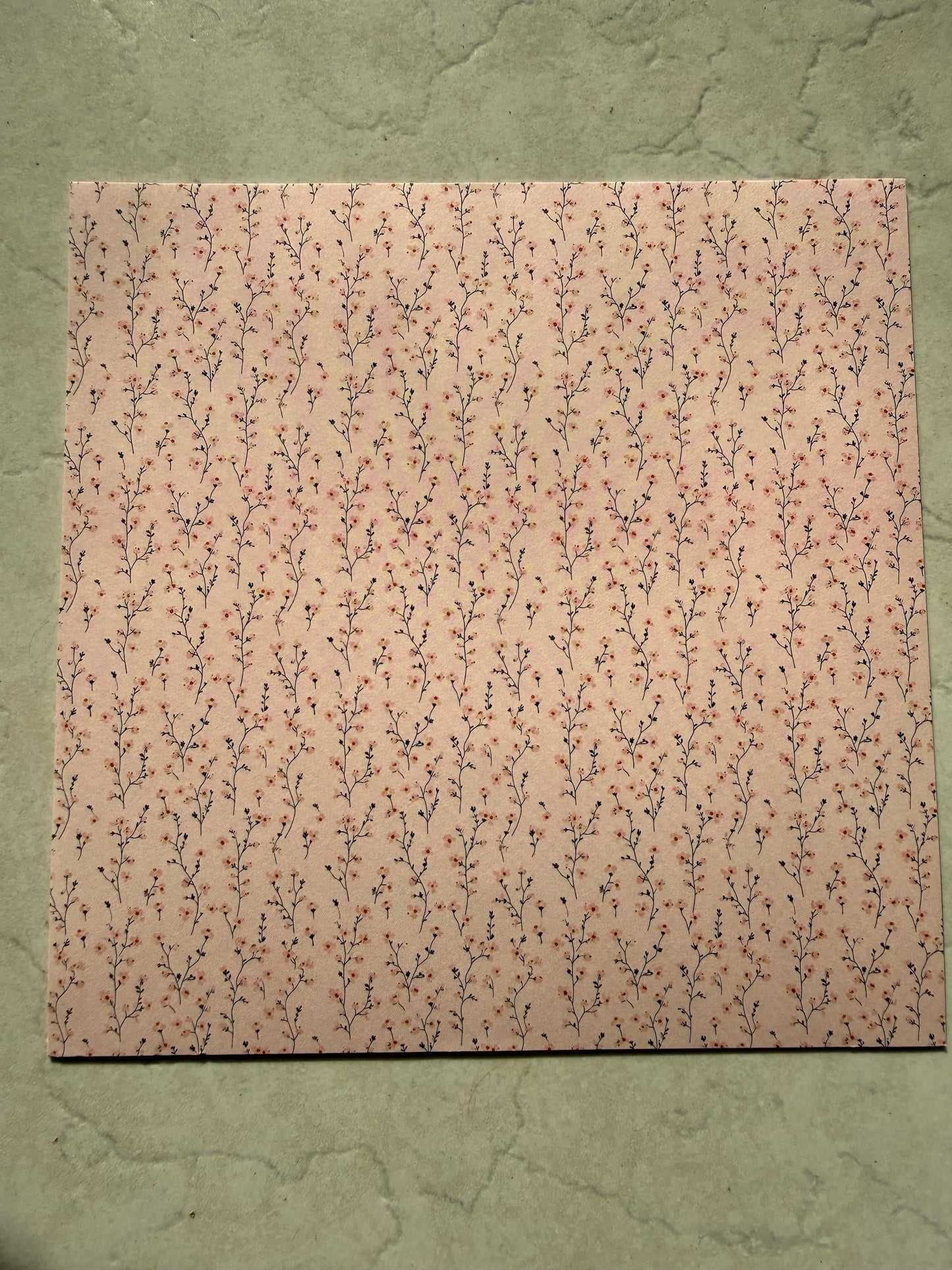 Médaille papier en résine