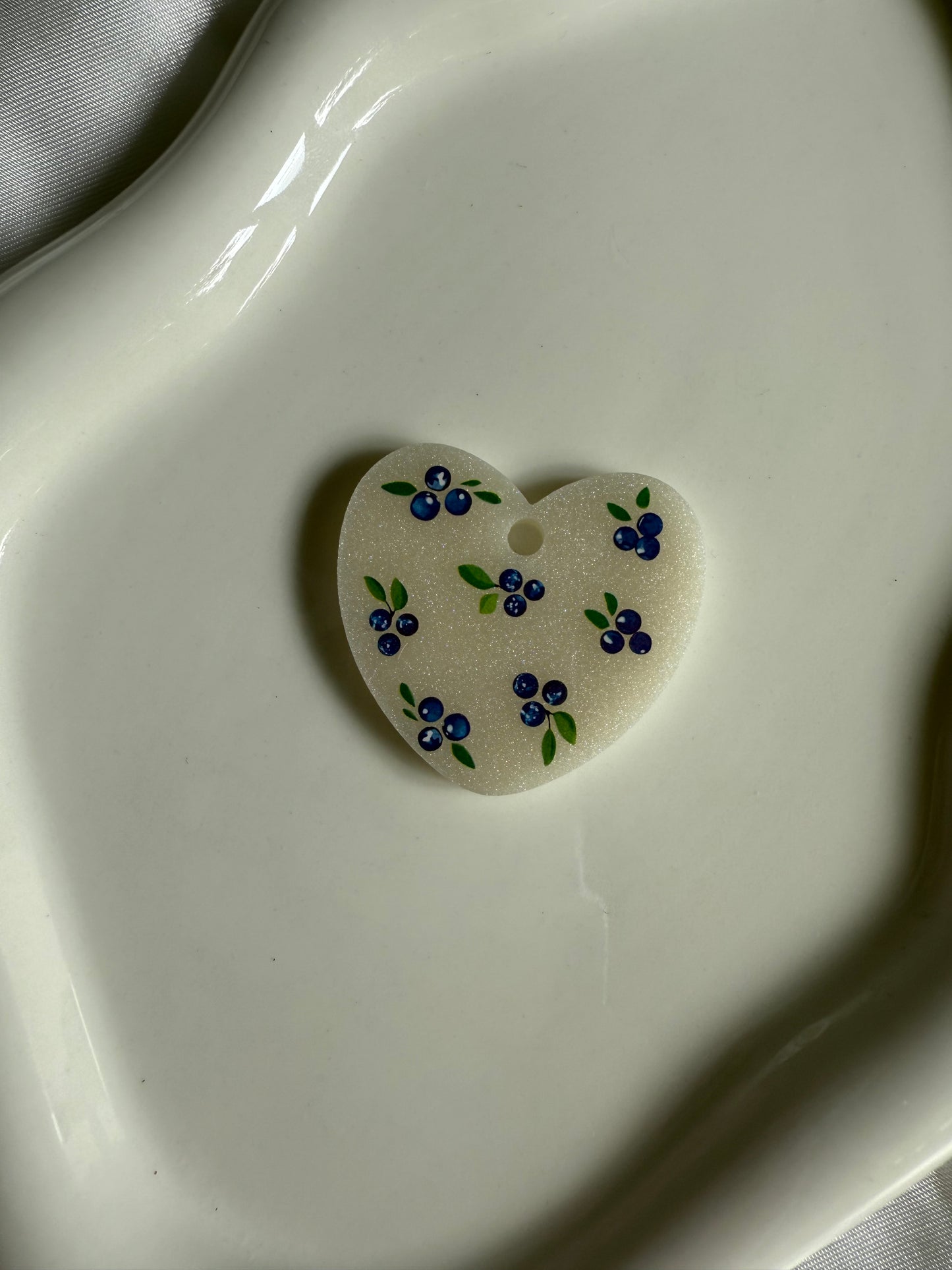 Médaille personnalisée pour chien - Blanche myrtille 🫐