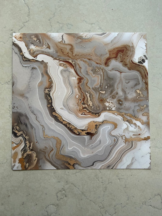 Médaille papier en résine