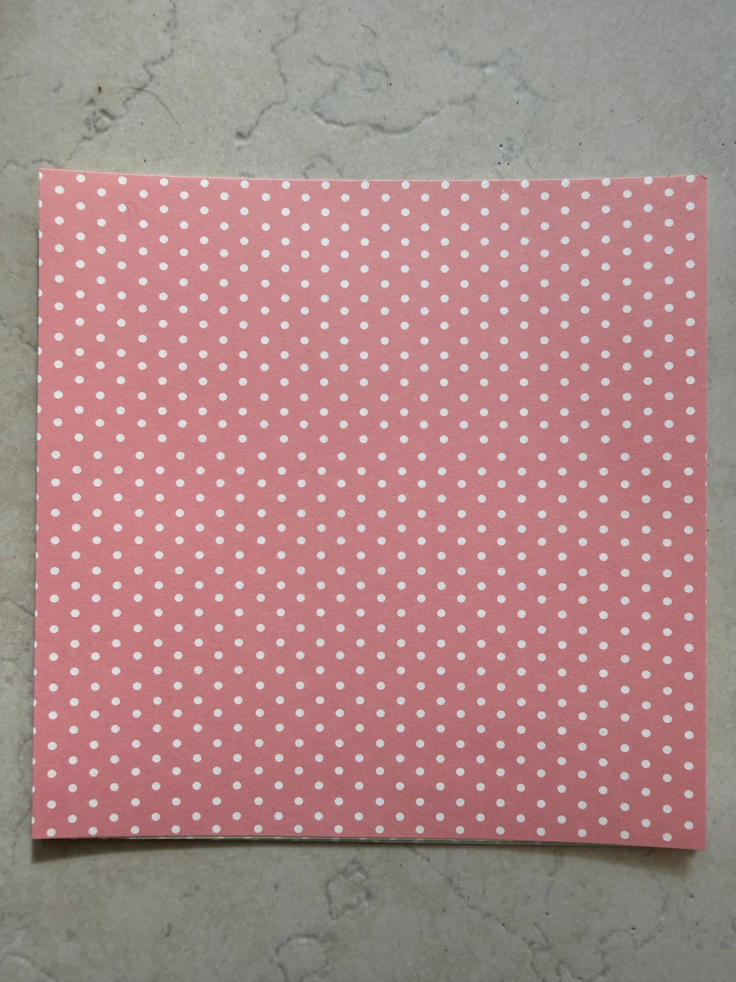 Médaille papier en résine