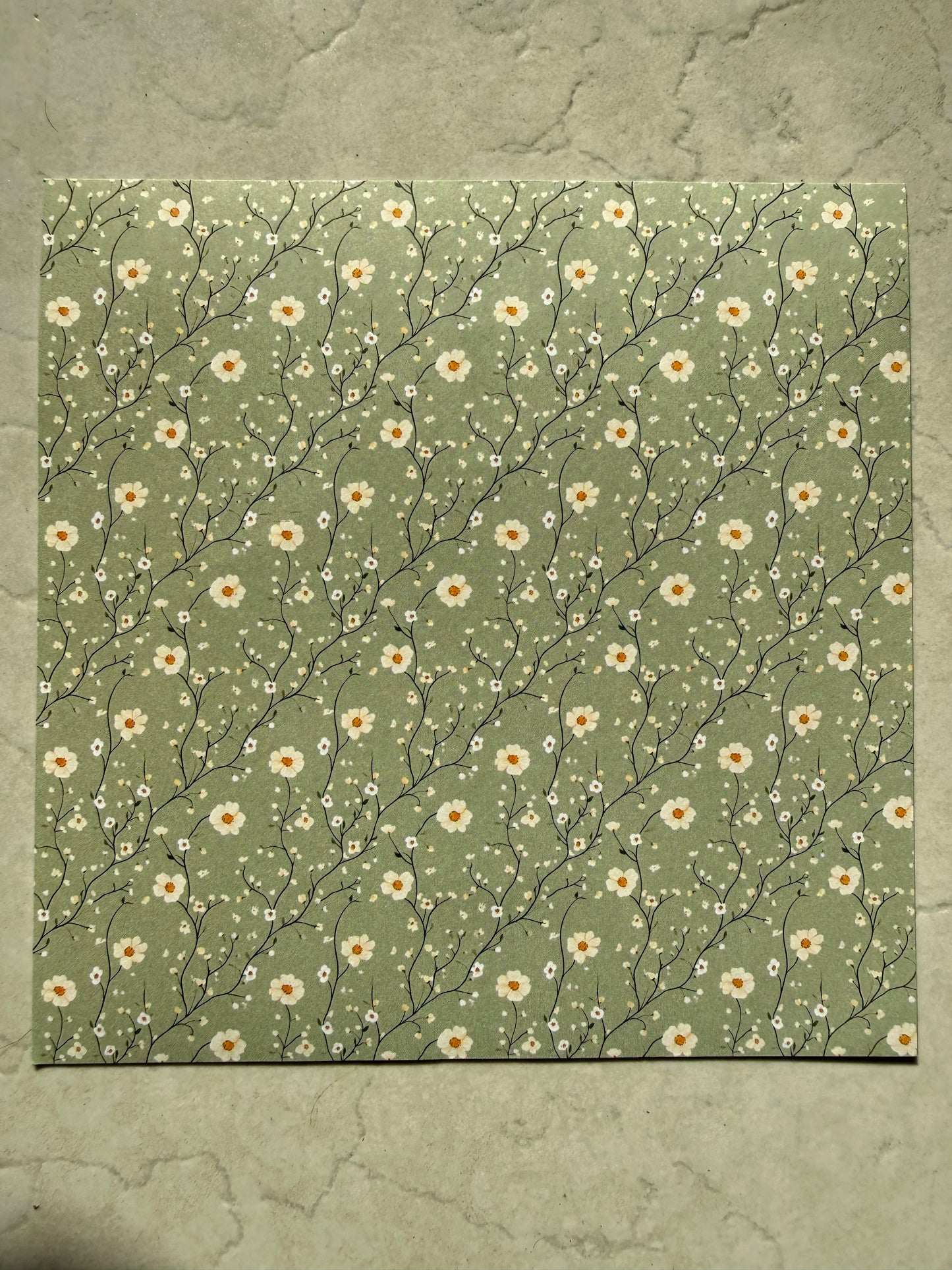 Médaille papier en résine
