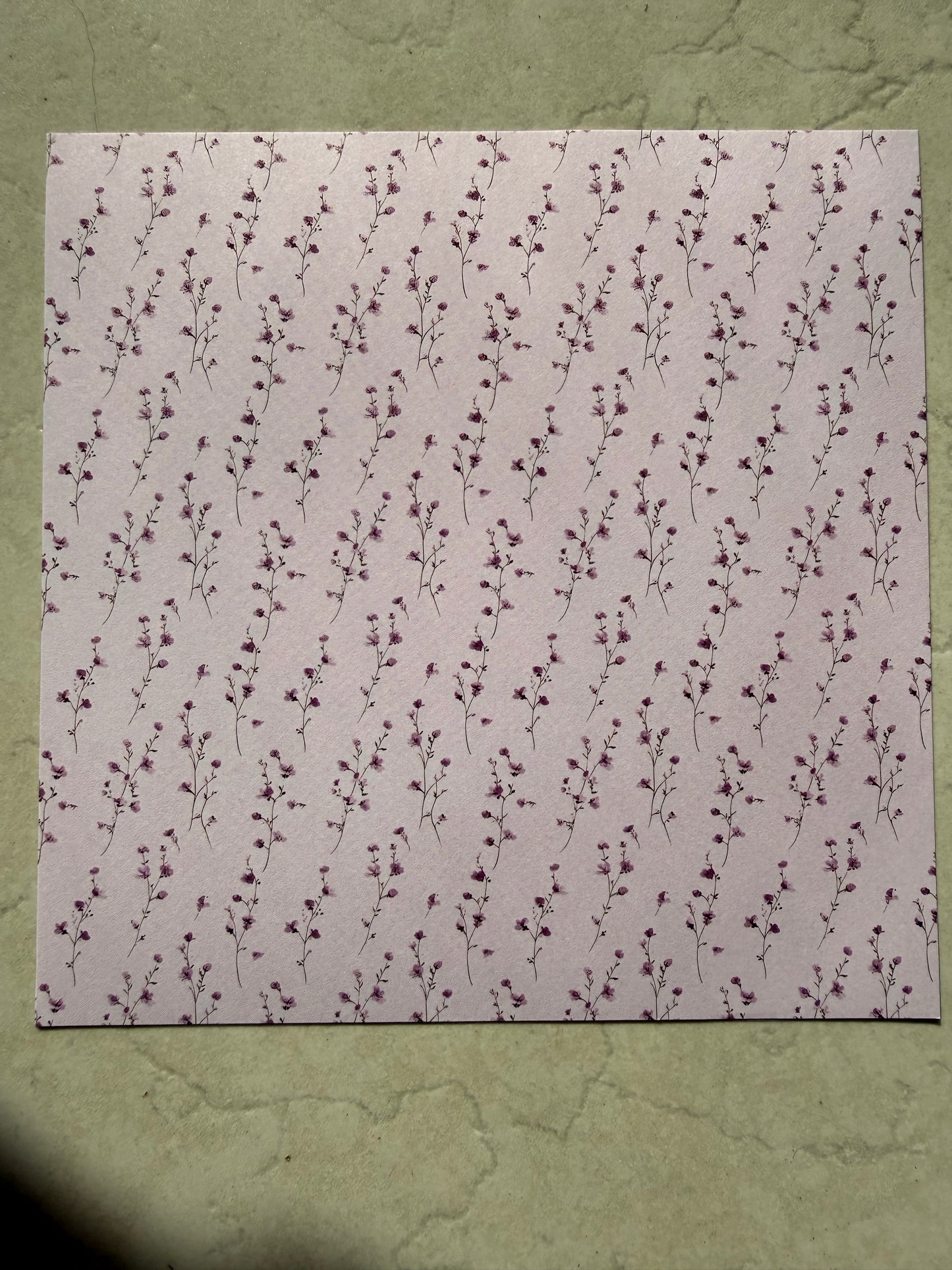 Médaille papier en résine