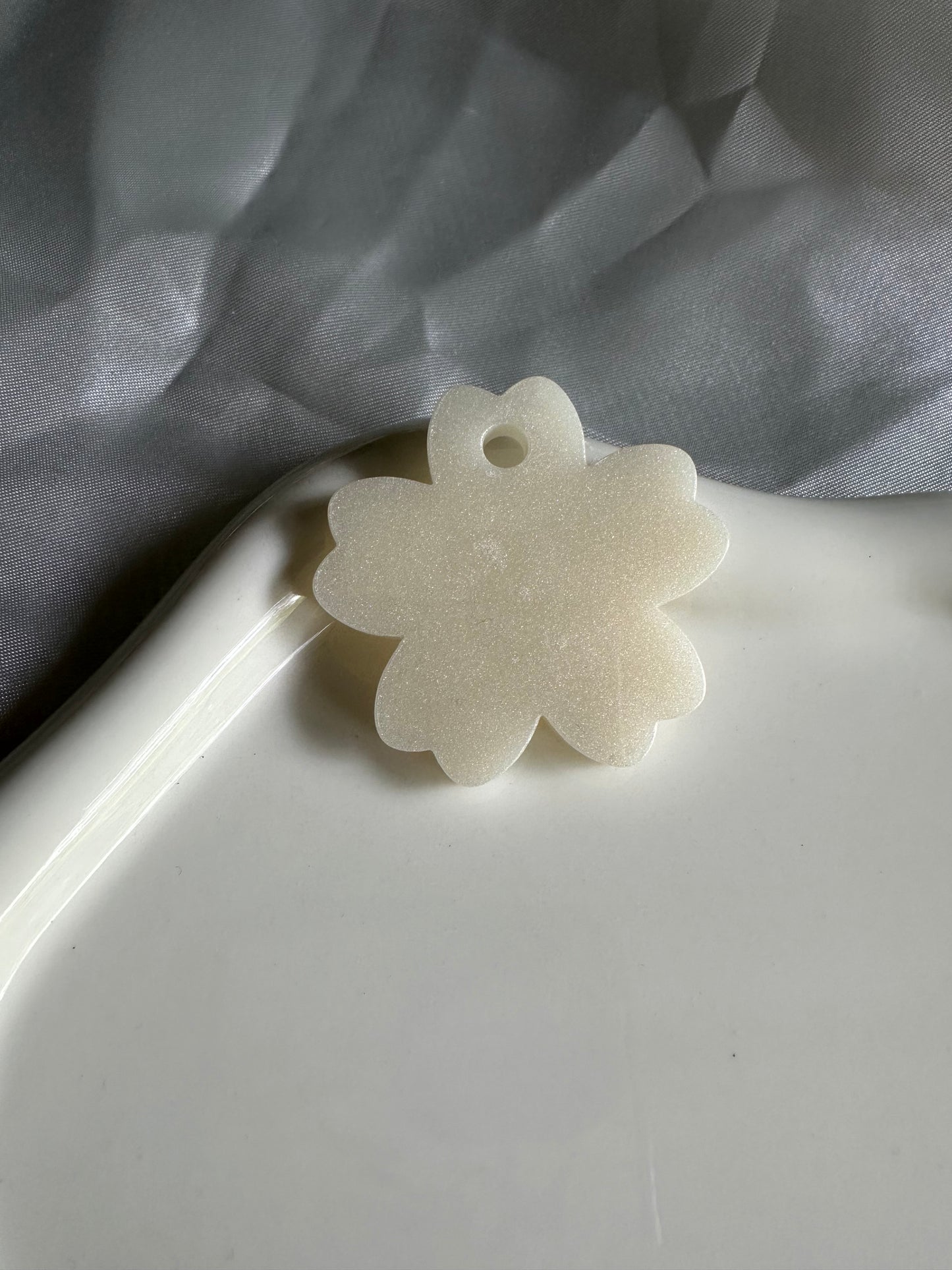 Médaille personnalisée pour chien et chat - Blanc nacré